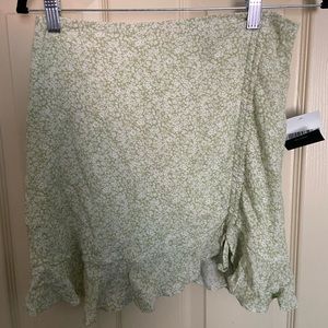 Green flower skirt